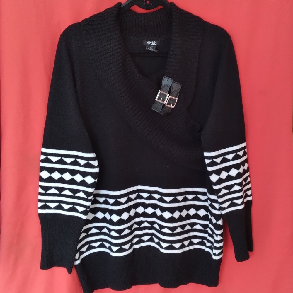 Deb Black and White Long Sleeve Sweater Size 2X